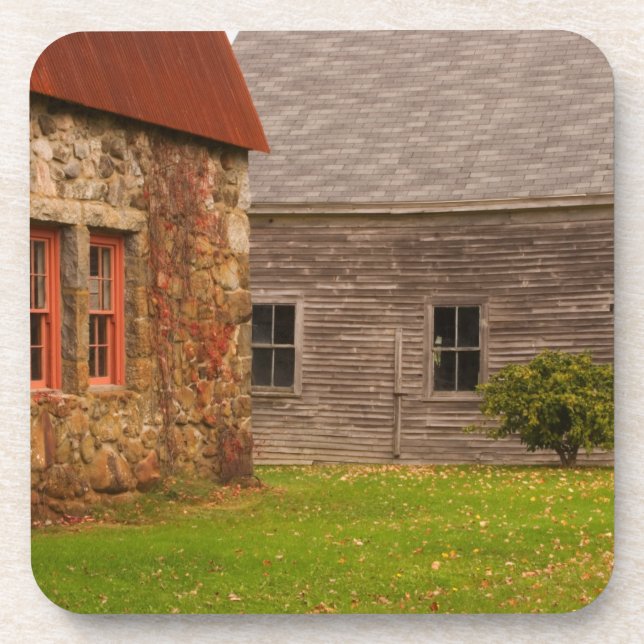 Posavasos Maine, edificio de piedra viejo y granero de (Frente)
