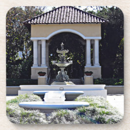 Posavasos Mirando a Gazebo en Hollis Gardens