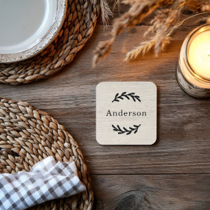 Posavasos Monograma de apellido de madera blanqueada rústica