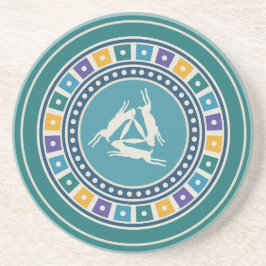 Posavasos motivo de tres liebres y patrón de geometría vinta