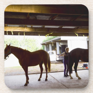 Posavasos Mujer madura que se ocupa el caballo
