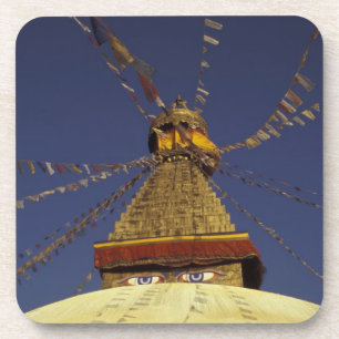 Posavasos Nepal, Katmandú. Bajo banderas de oración, vigilan