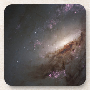 Posavasos Ngc 4258 En Formación Intensa De Estrellas.