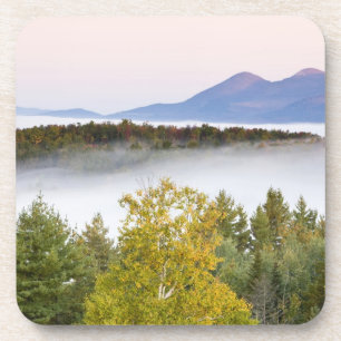 Posavasos Niebla matutina y los picos de Percy vistos desde 