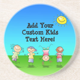 Posavasos Niños que juegan al aire libre en un día soleado