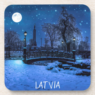 Posavasos Noche de invierno mágica con cielo estrellado y lu