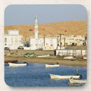 Posavasos Omán, región de Sharqiya, Sur. Pueblo de Ayajh, cr