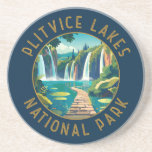 Posavasos Parque nacional de los lagos Plitvice, Croacia, co<br><div class="desc">Diseño de arte vectorial de los lagos Plitvice. Los lagos del parque están separados por represas travertinas naturales,  creadas por el agua que fluye en capas delgadas sobre umbrales.</div>