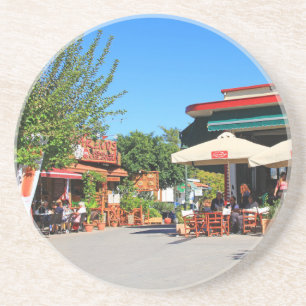 Posavasos Plaza con cafés en Grecia, montaña rusa