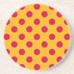 Posavasos Pos rojos de polka sobre amarillo<br><div class="desc">Pos rojos de polka sobre amarillo</div>