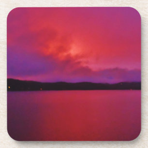 Posavasos Púrpura caliente puesta de sol en el lago Arrowhea