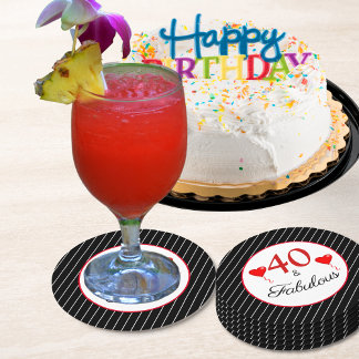 Posavasos Redondo De Papel 40 y fabulosa franja blanca roja 40 de cumpleaños