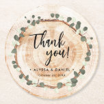 Posavasos Redondo De Papel Boda Rústico Eucalyptus Personalizado de trozos de<br><div class="desc">Aumente su decoración rústica y boda con esta encantadora Boda rústica Eucalyptus Impreso Personalizado de escoba de cereales. Estas galerías ofrecen una combinación única de elegancia natural y personalización, lo que las convierte en la adición perfecta a su celebración boda. Diseño inspirado en la naturaleza: Cada montaña presenta un diseño...</div>