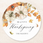Posavasos Redondo De Papel Calabaza de Acción de Gracias y hojas<br><div class="desc">¡Bienvenidos al espíritu de Acción de Gracias en tu casa con nuestras rústicas calabazas otoñales! Estos embutidos personalizados presentan un diseño encantador y una armoniosa mezcla de calabazas rústicas y hojas de otoño vibrantes. Ideal para regalar o para el autouso. ¡Celebra este día de Acción de Gracias con un toque...</div>