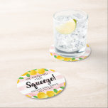 Posavasos Redondo De Papel Encontró Su Principal Ducha De Brigada Con Limón.<br><div class="desc">Celebre con estilo con estas tiernas de ducha de novias lindas y muy de moda. El diseño es fácil de personalizar con la redacción de tu evento especial y tus invitados estarán encantados cuando vean estas fabulosas galas. Se pueden encontrar elementos coincidentes en la colección.</div>