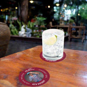 Posavasos Redondo De Papel Fiesta de cumpleaños de burgundy, leyenda del mito