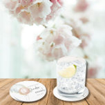 Posavasos Redondo De Papel Género de globo rosa y azul revelan a Team Boy<br><div class="desc">Descubre la sorpresa: Eleva tu género y muestra la ducha de bebé con las invitaciones de globo rosa y azul y la colección de decoración. Adornadas con tipografías de guiones extravagantes y delicados flecos de oro, las encantadoras invitaciones, carteles y decoración prepararon el escenario para una celebración mágica. Dejen que...</div>