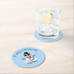 Posavasos Redondo De Papel Guay Snowman Merry Christmas Winter Custom name<br><div class="desc">Guay Snowman Merry Christmas Winter Custom nombre Papel de montaña. Ilustracion de un muñeco de nieve fresco con gafas de sol y guantes verdes,  bufanda roja y sombrero de top negro sobre azul claro.</div>