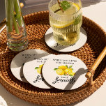 Posavasos Redondo De Papel Guión de pincel moderno color de agua Lemons Limon<br><div class="desc">Lemones acuarelas de escritura de pincel moderno cuando la vida te da lemas de hacer tiras de papel de Limoncello</div>