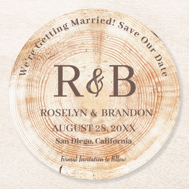 Posavasos Redondo De Papel Los nombres de monograma de Boda rústico maderero  (Anverso)