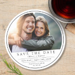 Posavasos Redondo De Papel Mínima foto moderna blanco negro salva la fecha<br><div class="desc">Minimal Modern Photo Black White Save the Date Coasters incluye una sencilla y moderna invitación de fecha boda con tu foto favorita en la parte superior y el texto "Save The Date" en tipografía moderna y audaz. A continuación, agregue sus nombres, ubicación del boda, fecha del boda e información adicional...</div>