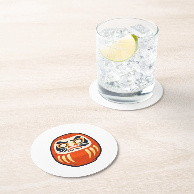 Posavasos Redondo De Papel Minimal Daruma – Japanese Folk Art Coaster (In situ)