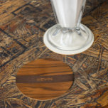 Posavasos Redondo De Papel Monograma De Madera De Mahogany Y Textura De Cuero<br><div class="desc">Madera de madera de caoba de lujo y una franja de textura de cuero marrón con un nombre personalizado.</div>