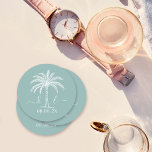 Posavasos Redondo De Papel Personalizado Monograma Boda Árbol de palmas<br><div class="desc">Hermosa y elegante Invitación a la Boda Celebra el amor en su forma más pura con invitaciones que reflejan la elegancia de su unión. Ordena tus elegantes invitaciones de boda hoy y prepara el escenario para una celebración que es tan atemporal como tu amor. Ya sea que estés atando el...</div>