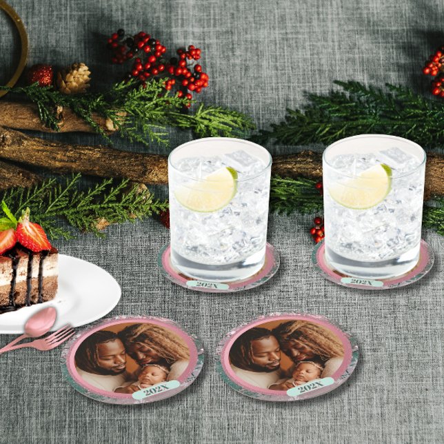 Posavasos Redondo De Papel Pink Winter Christmas Family Photo (Subido por el creador)