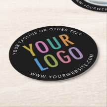 Posavasos de cartón negro con logotipo comercial a