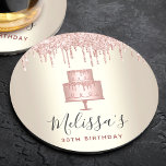 Posavasos Redondo De Papel Purpurina de torta rosa gotea elegante fiesta de o<br><div class="desc">Relájese con su bebida favorita y proteja su mobiliario con estos cuentacuentos de papel con nombres personalizados, sencillos y modernos. Una torta purpurinoso, de moda, de oro rosa de 2 capas, una tipografía de escritura elegante y goteo de purpurinas superponen un falso fondo de color oro de champán metálico. Personaliza...</div>