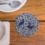 Posavasos Redondo De Papel Regalos de amor de estilo italiano para pareja<br><div class="desc">Imagen de un plato de mayólica vintage de Italia,  decorada con el célebre estilo floral de Pomegranate en azul,  blanco y dorado de la era renacentista. Una boda perfecta,  aniversario,  cumpleaños,  regalo de San Valentín.</div>