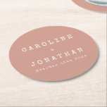 Posavasos Redondo De Papel Rosa de máquina de escribir retro Minimalista<br><div class="desc">Maquinaria retro Minimalista Tipo de letra Maqueta de papel redondo de boda personalizada en Rosa agitado con tipografía blanca</div>