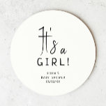 Posavasos Redondo De Papel Simple Baby Shower Neutral moderno es un Chica<br><div class="desc">Celebre su pequeña ducha neutra y sencilla, es una escoria de papel redondo chica, con un diseño minimalista en blanco y negro, moderno y bonito. Con su estética limpia e inspirada en el boho, la atmósfera contemporánea y neutral en cuanto a género es perfecta para dar la bienvenida a un...</div>