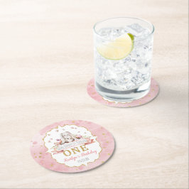 Posavasos Redondo De Papel Un conejo cumple un primer cumpleaños