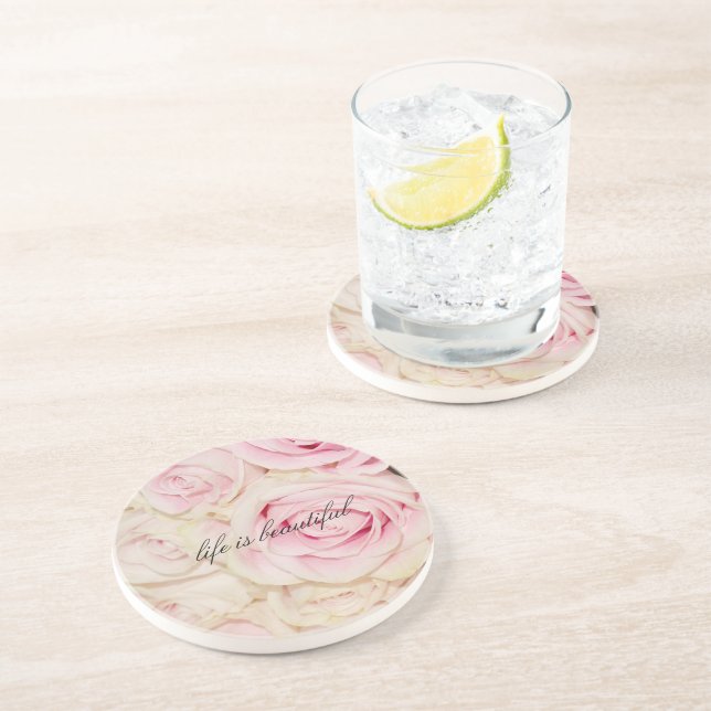 Posavasos rosas románticos de crema rosa bonito (Lado)