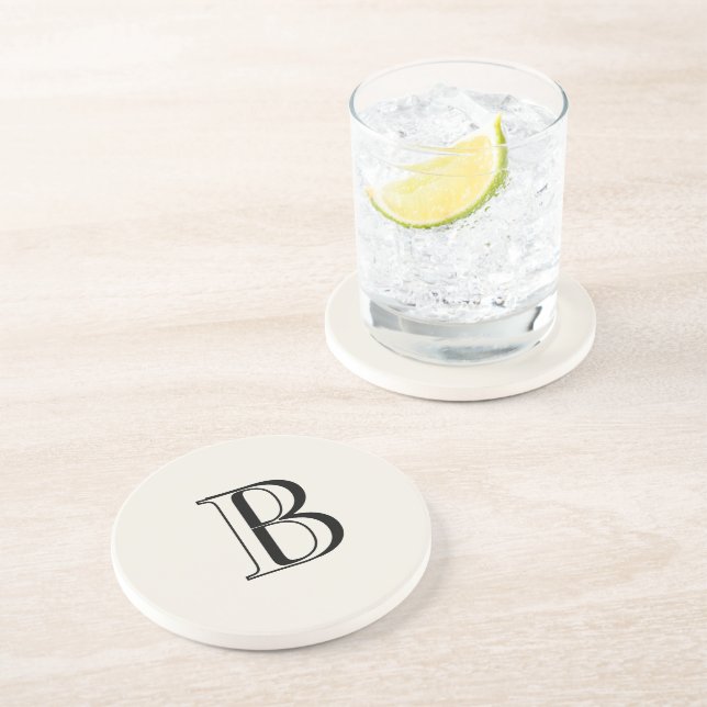 Posavasos Simple Crema y Monograma Negro en Crema (Lado)