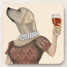 Snob de vino de Labrador amarillo