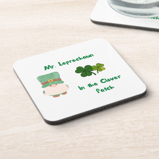 Posavasos Sr. Leprechaun en el parche de Clover en un (Lado Izquierdo)