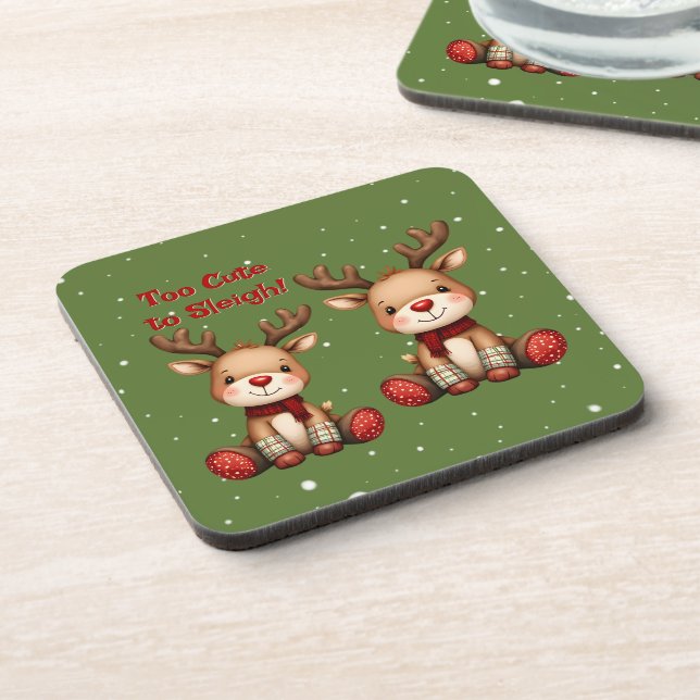 Posavasos Sweet Reindeer Pair in Holiday Snowfall (Lado Izquierdo)