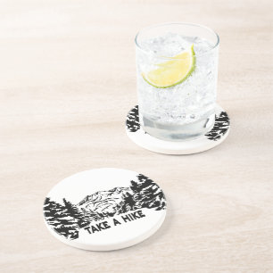 Posavasos Toma una cita de Hike en el paisaje de montaña mon