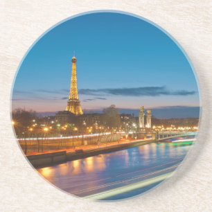 Posavasos Torre Eiffel y Pont Alejandro III en la noche