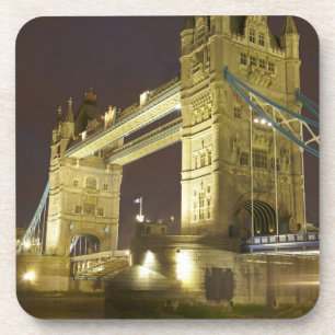 Posavasos Tower Bridge y río Támesis al anochecer, Londres,