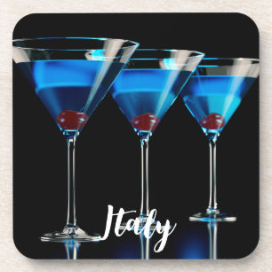 Posavasos Tres cócteles azules con cereza en negro
