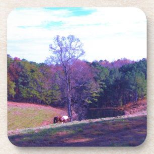 Posavasos Un caballo lejano en un campo morado