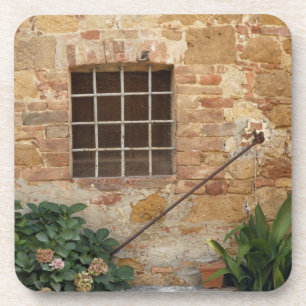 Posavasos Ventana y antigua pared de piedra, Pienza, Italia