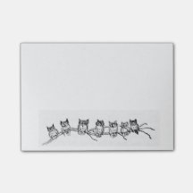 Fila de las notas de post-it de los búhos