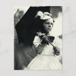 Postal 1905 Una Niña Enorme