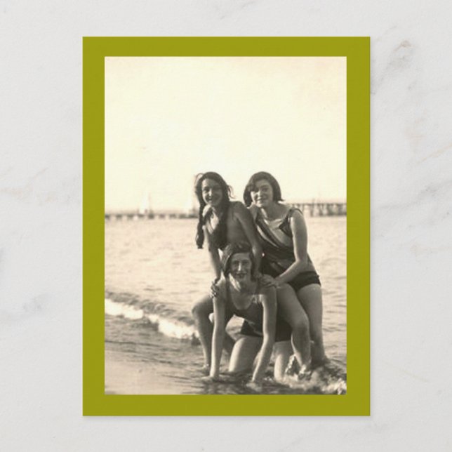 Postal 3 chicas en la playa (Anverso)