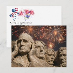 Postal 4 de julio Humor de Mount Rushmore con Fuegos Arti
